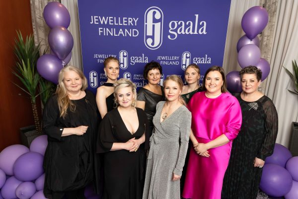 Vuoden koru 2025 -kilpailun finaali huipentui korugaalaan Tampereella